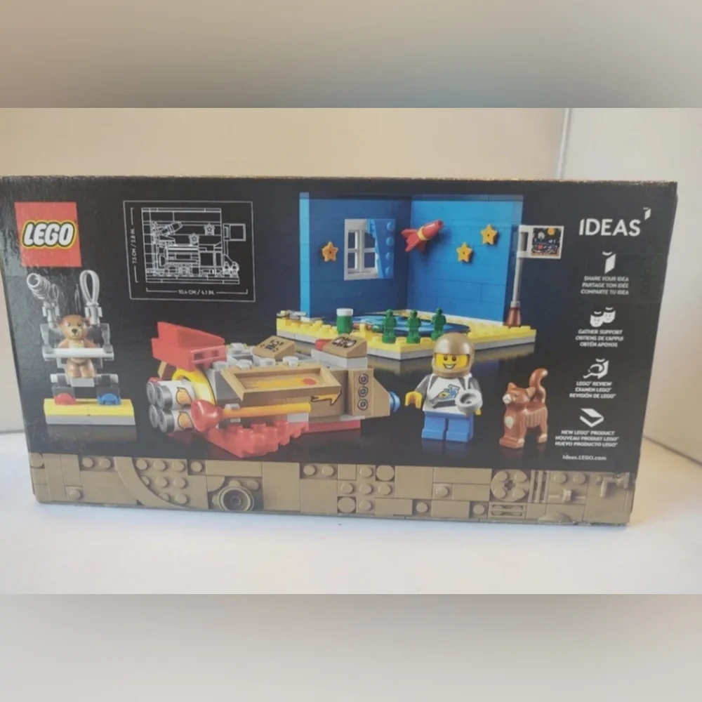 Lego Ideas Cosmic Cardboard Adventures 40533 NWT Building Toy Set - Picture 2 of 2